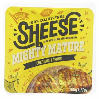 Bute Island Foods Sheese Mighty Mature Cheddar Style 200g